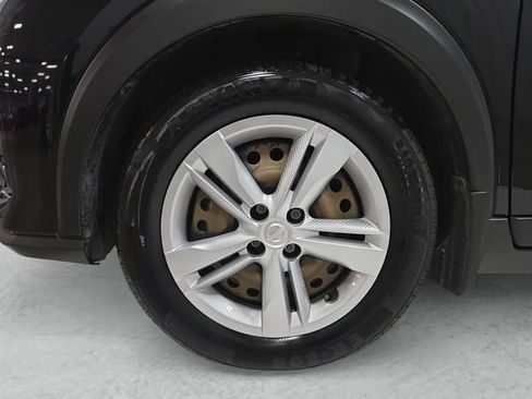 Used 2023 Nissan Kicks S FWD image 23