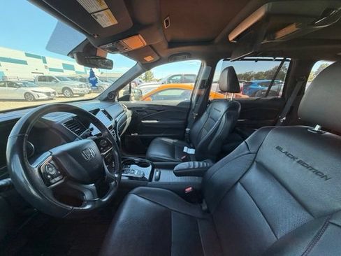Used 2022 Honda Pilot Black Edition image 8