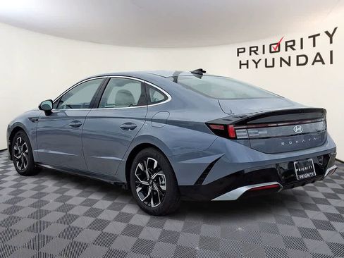 Used 2025 Hyundai Sonata SEL image 6