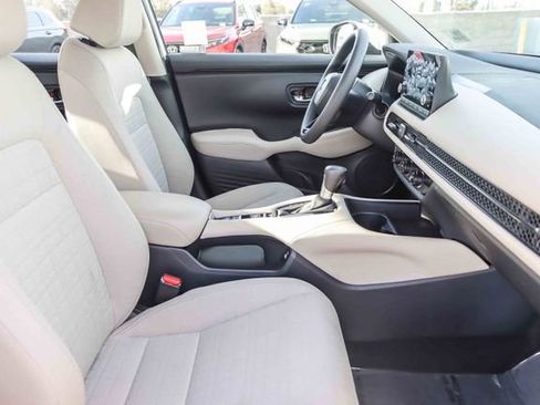 Certified 2023 Honda HR-V LX image 18