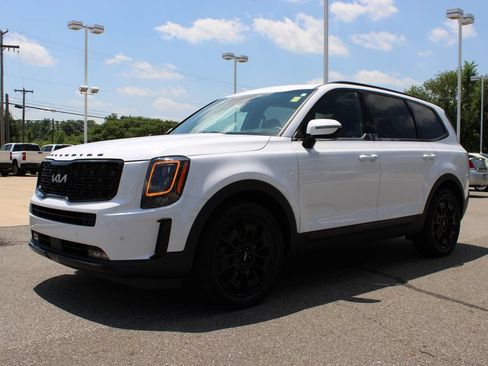 Used 2022 Kia Telluride SX w/ SX Prestige Package AWD/4WD image 9