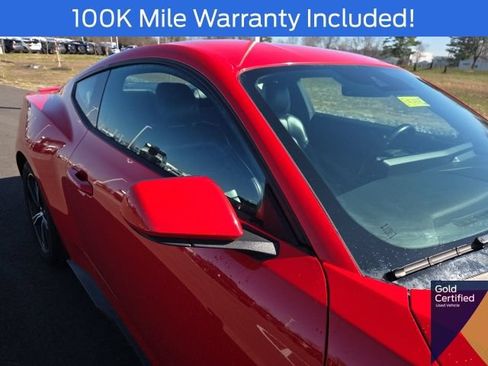 Used 2024 Ford Mustang Premium RWD image 9