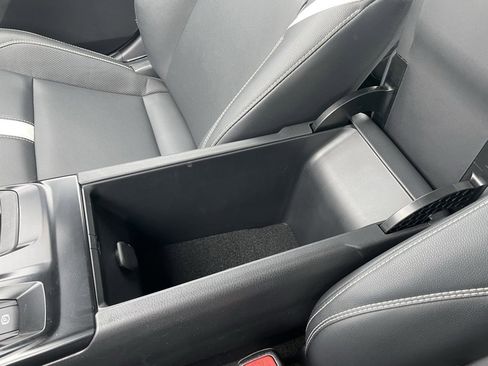 Used 2025 Toyota Camry SE image 46