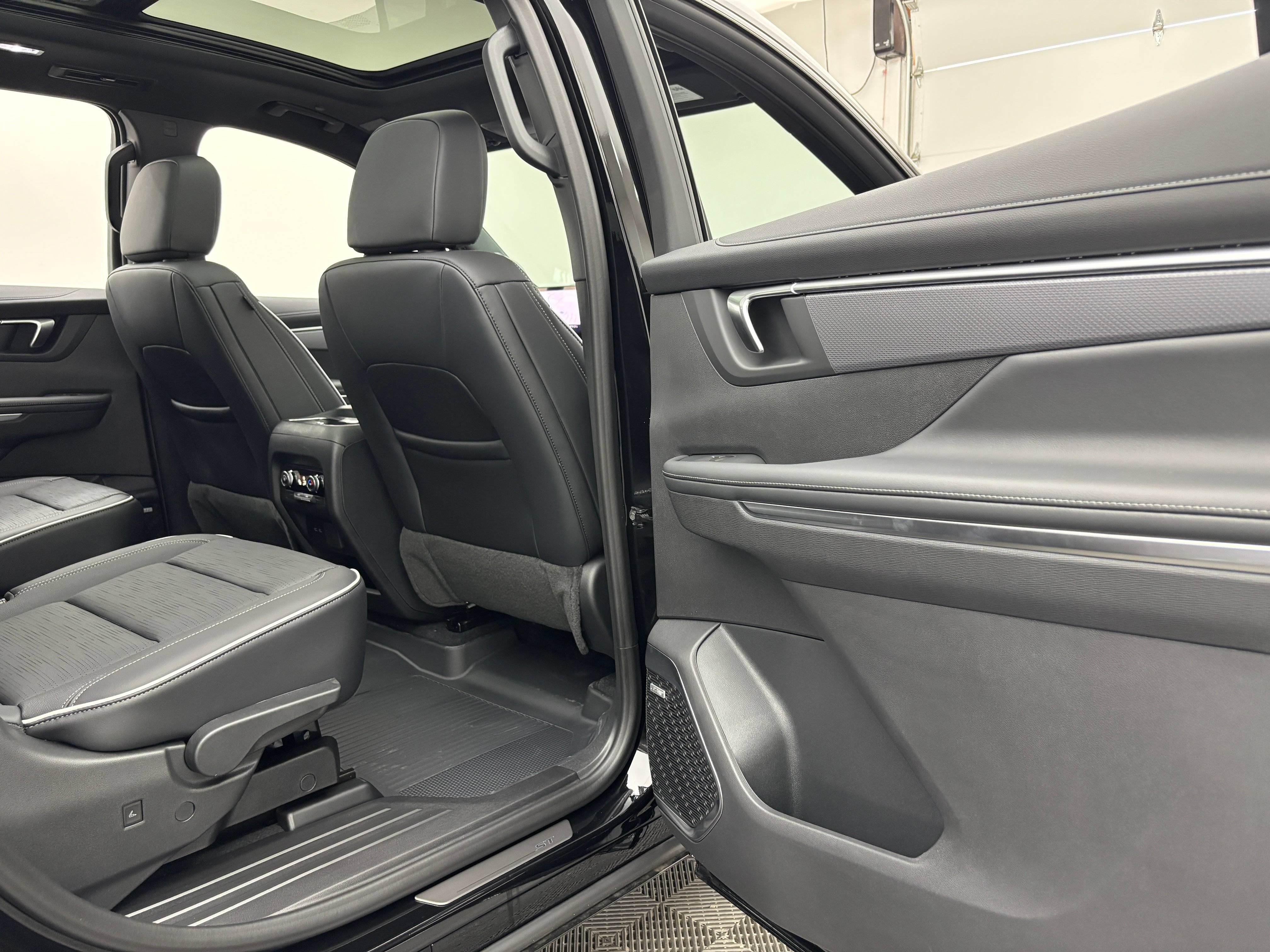 New 2026 Buick Enclave Sport Touring w/ Power Package FWD image 39
