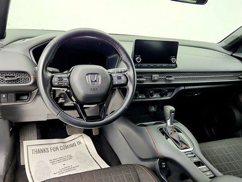 Used 2025 Honda HR-V Sport image 12