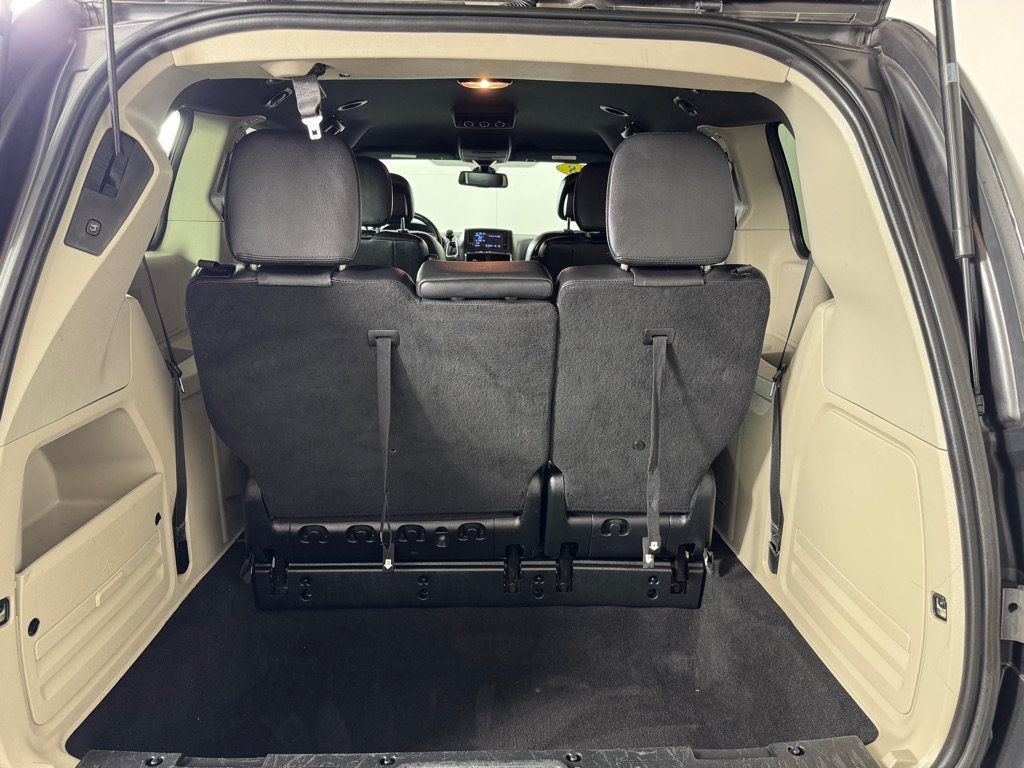 Used 2018 Dodge Grand Caravan SXT FWD image 22