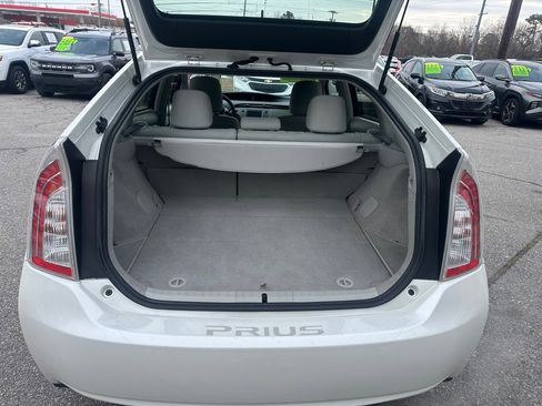 Used 2013 Toyota Prius Two image 12