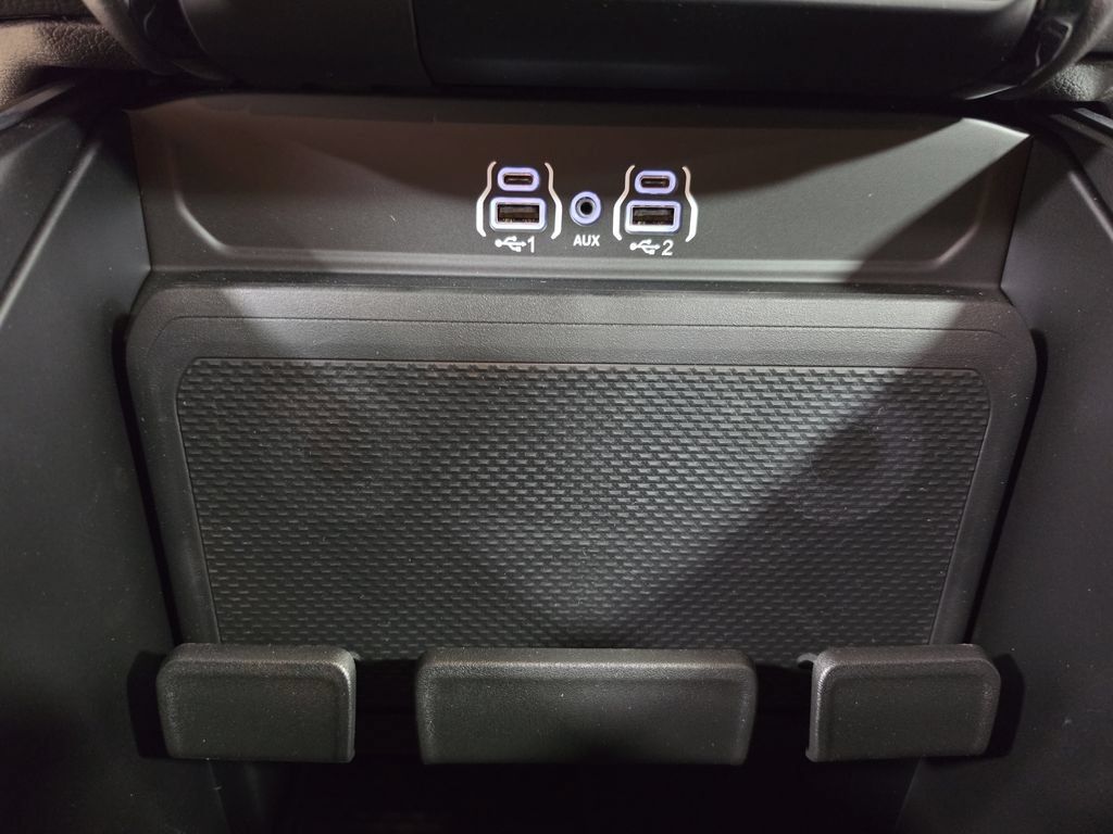 New 2027 RAM 3500 Big Horn AWD/4WD image 24