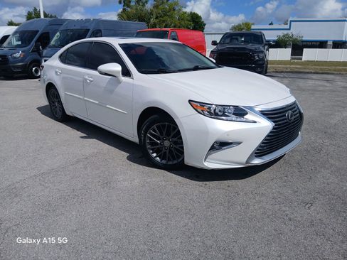 Used 2018 Lexus ES 350 w/ Premier Package FWD image 1