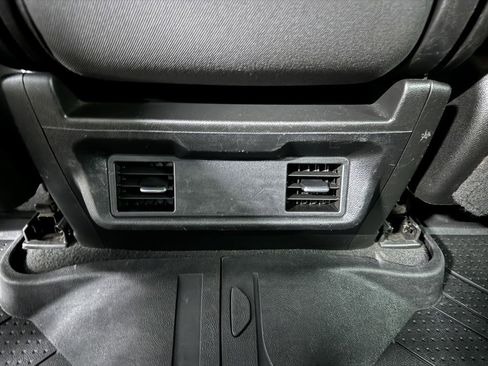 Used 2022 Chevrolet Silverado 2500 LT AWD/4WD image 27