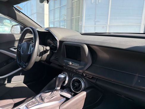Used 2022 Chevrolet Camaro LT image 12