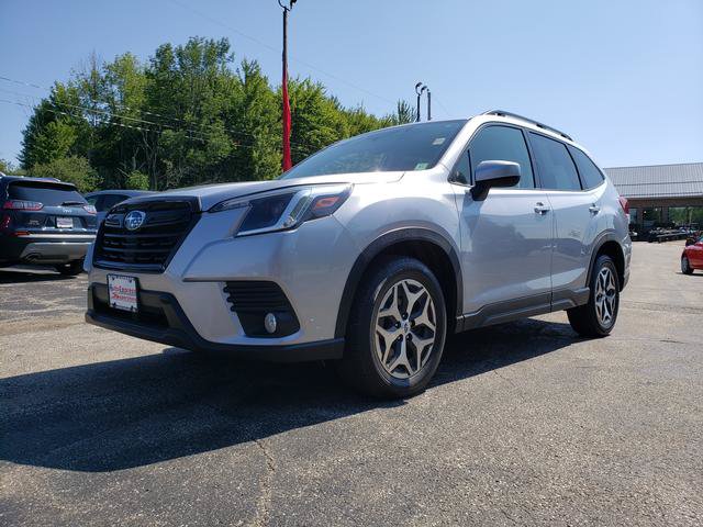 Used 2023 Subaru Forester Premium AWD/4WD image 3