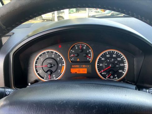 Used 2014 Nissan Titan SV w/ SV Value Truck Package RWD image 26