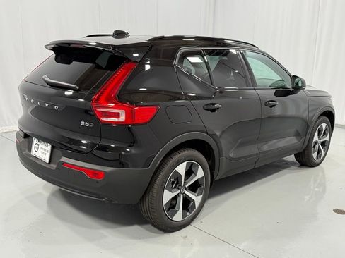 New 2026 Volvo XC40 B5 Core w/ Protection Package Premier image 6