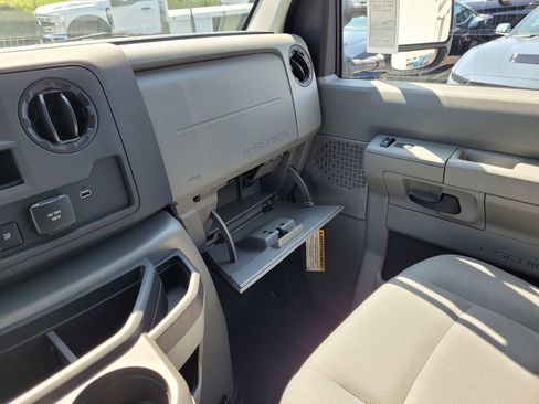 New 2025 Ford E-450 and Econoline 450 Super Duty w/ Power Equipment Group image 25