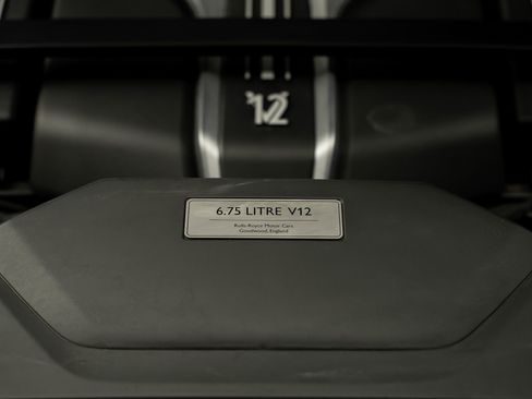 Used 2023 Rolls-Royce Cullinan Black Badge w/ Dark Exterior Package AWD/4WD image 64