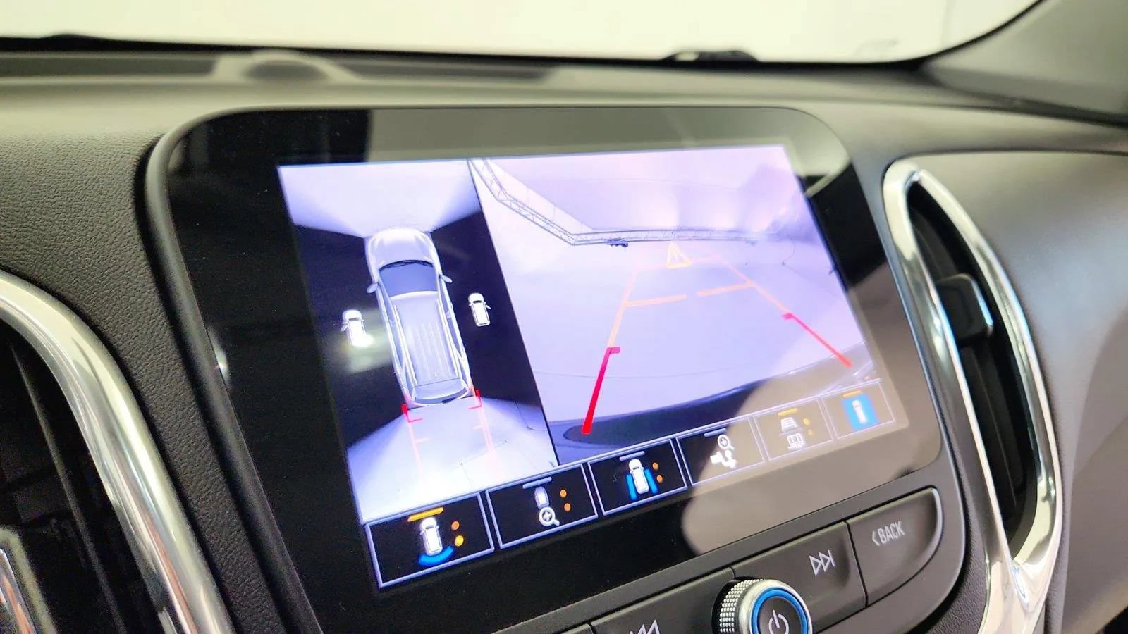 Used 2022 Chevrolet Equinox LT FWD image 20