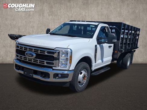 New 2025 Ford F350 XL w/ XL Chrome Package RWD image 3