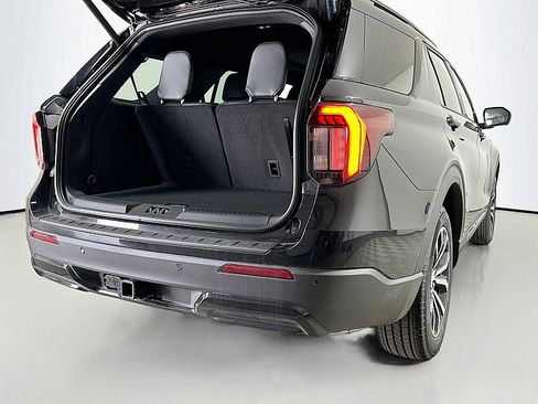 New 2026 Ford Explorer ST-Line AWD/4WD image 24