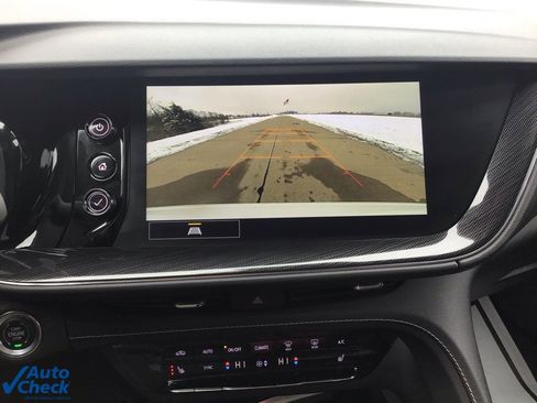 Used 2022 Buick Envision Essence w/ Safety Package image 44