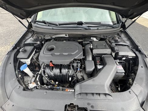 Used 2018 Hyundai Sonata SE FWD image 17