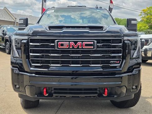 New 2026 GMC Sierra 2500 AT4 w/ AT4 Premium Plus Package AWD/4WD image 12