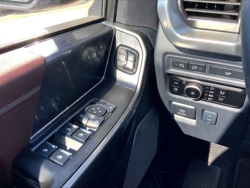 Used 2023 Ford F150 Lariat w/ Equipment Group 502A High AWD/4WD image 33