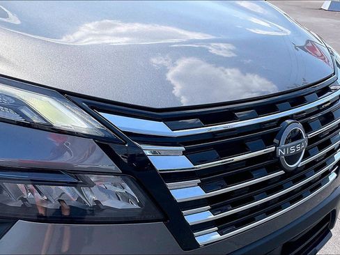 Certified 2025 Nissan Rogue S FWD image 28