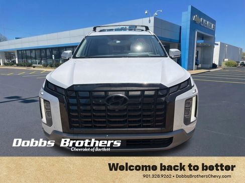 Used 2023 Hyundai Palisade Limited FWD image 2