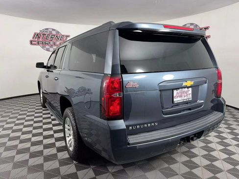 Used 2019 Chevrolet Suburban LT AWD/4WD image 5