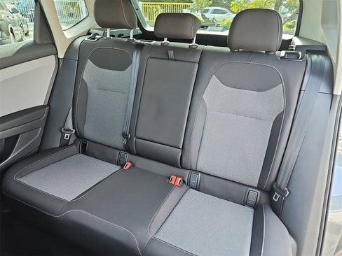 Used 2022 Volkswagen Taos S image 12