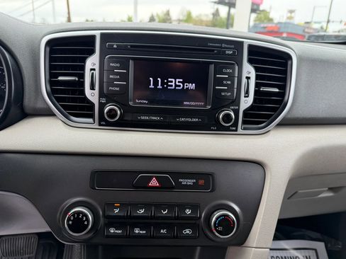 Used 2017 Kia Sportage LX AWD/4WD image 22