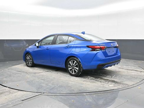 Used 2021 Nissan Versa SV image 1