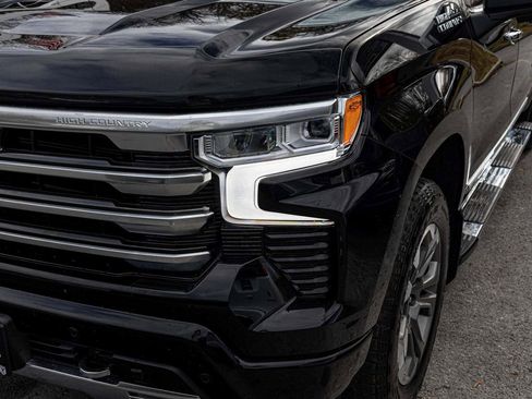 Used 2023 Chevrolet Silverado 1500 High Country w/ Z71 Off-Road Package image 37