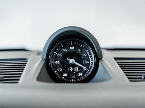 Certified 2024 Porsche 911 Carrera 4S image 17