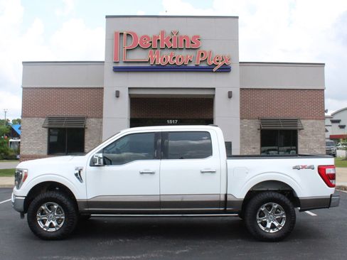 Used 2022 Ford F150 Lariat w/ Equipment Group 502A High AWD/4WD image 11