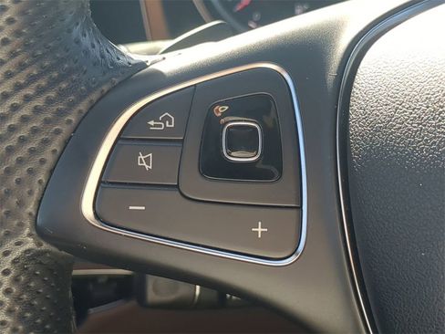 Used 2018 Mercedes-Benz E 300 image 25