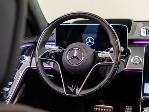 Used 2025 Mercedes-Benz S 580 4MATIC Sedan image 12