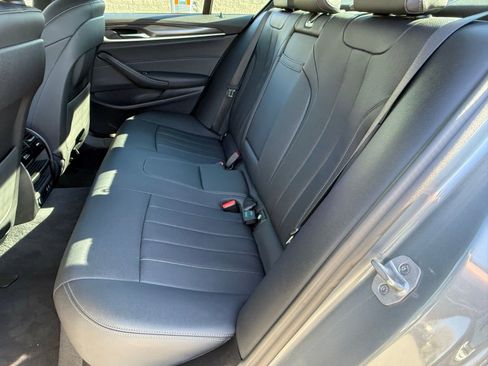 Used 2023 BMW 540i 540i w/ M Sport Package image 33