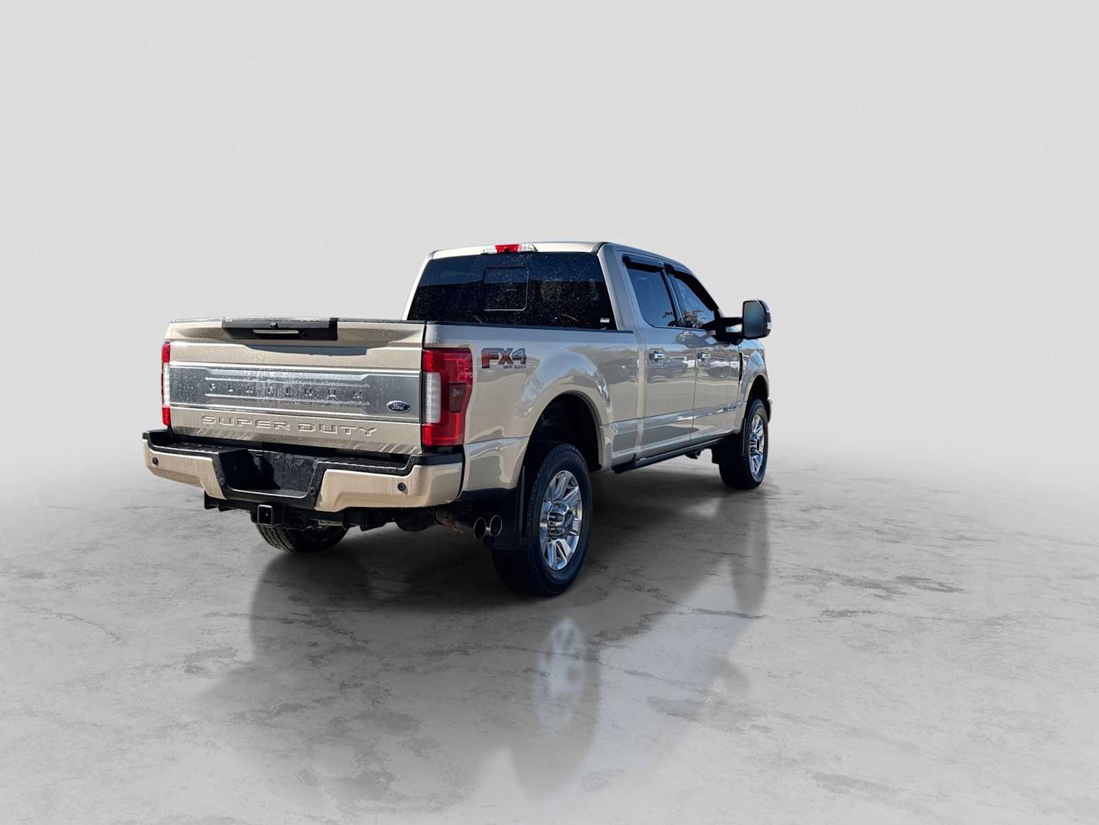 Used 2017 Ford F350 Platinum w/ Platinum Ultimate Package AWD/4WD image 6