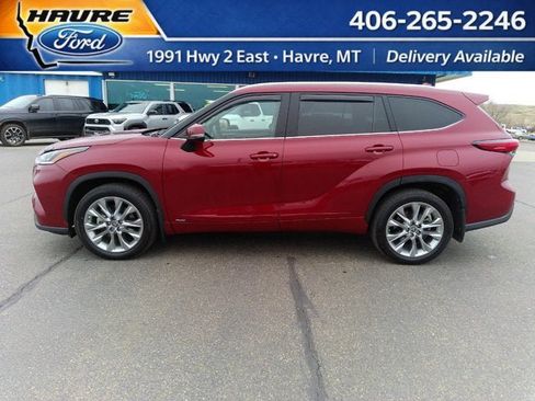 Used 2023 Toyota Highlander Limited image 2