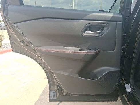 New 2026 Nissan Rogue SV image 28