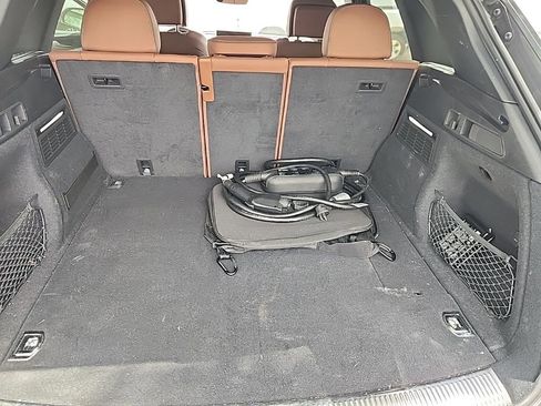 Used 2022 Audi Q5 e Premium w/ Convenience Package image 7