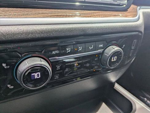 Used 2026 Chevrolet Silverado 1500 LT Trail Boss w/ Convenience Package II image 11