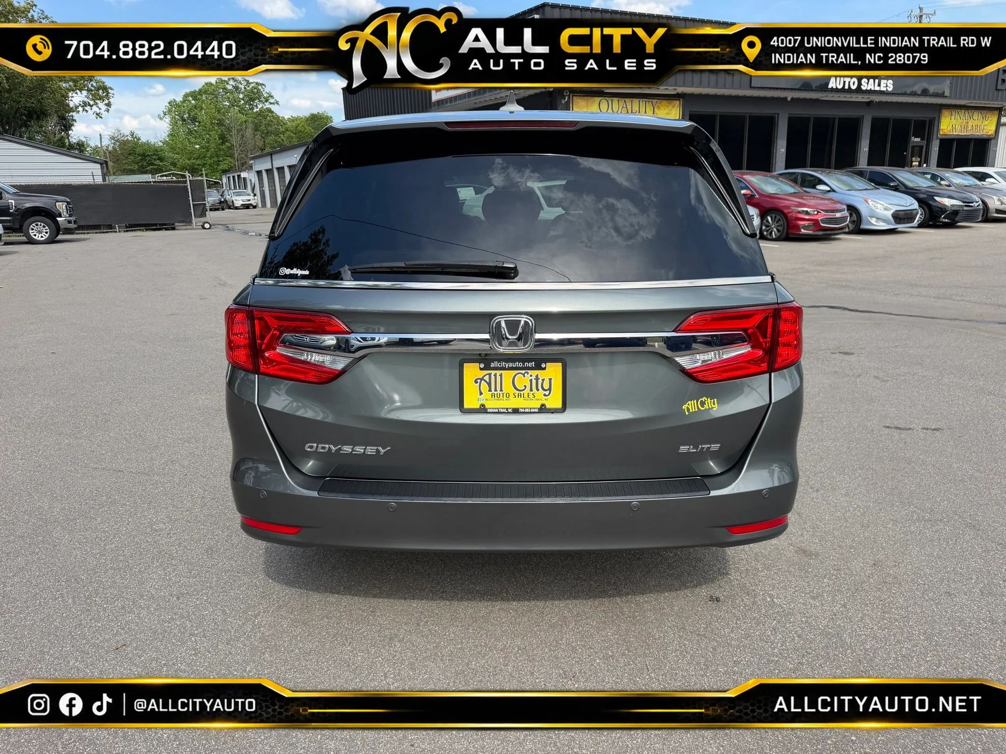 Used 2018 Honda Odyssey Elite image 6