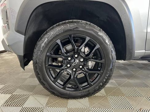 Used 2024 Chevrolet Colorado Z71 w/ LPO, Dark Essentials Package AWD/4WD image 24