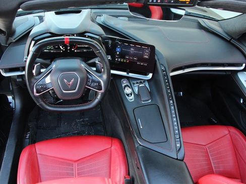 Used 2023 Chevrolet Corvette Stingray Premium Conv w/ Z51 Performance Package image 20