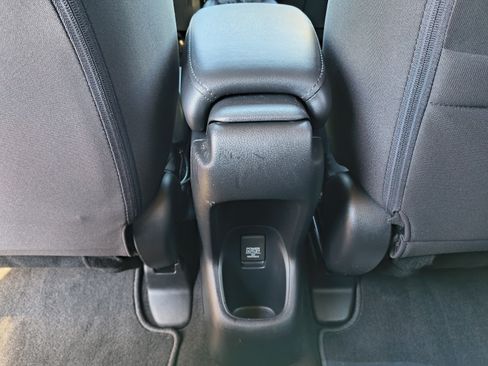 Used 2016 Honda HR-V EX image 18