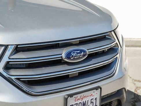 Used 2017 Ford Edge Titanium w/ Equipment Group 301A AWD/4WD image 5