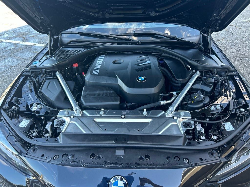 Used 2025 BMW 430i Convertible w/ Premium Package RWD image 16
